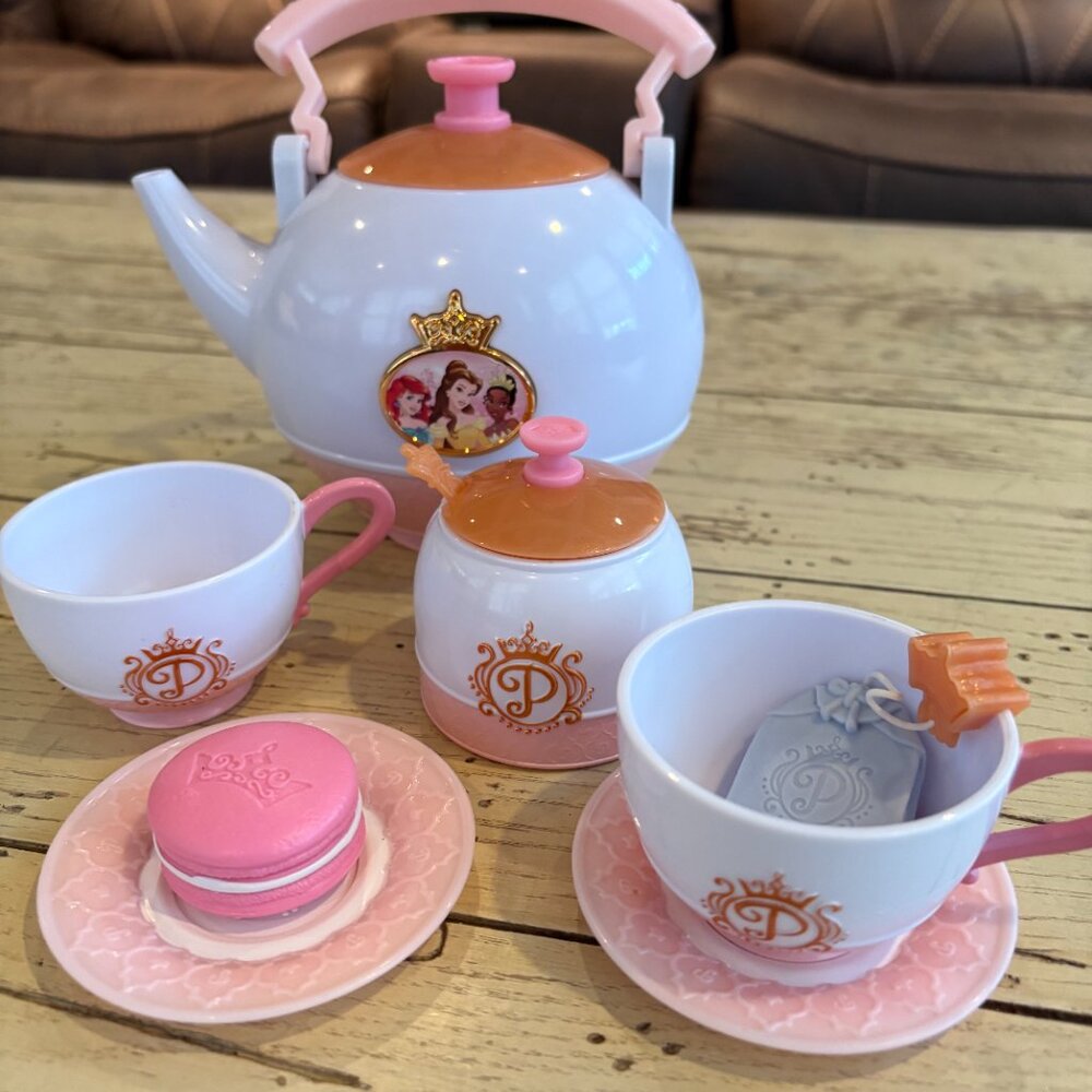 Disney Princess Style Collection Sweet Stylin' Tea Set